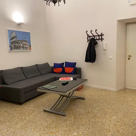Pinciana C23 Apartamento