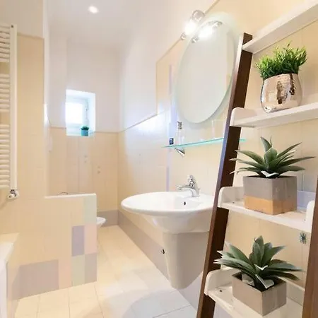 Elegant Aparment Vittorio Center Apartment Rome