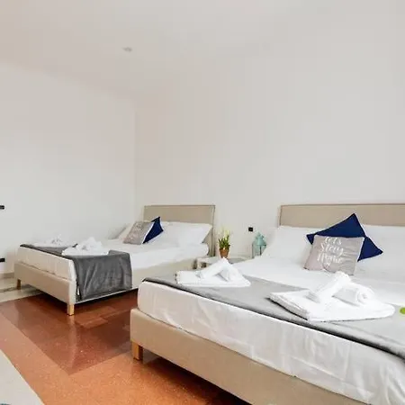 Elegant Aparment Vittorio Center Apartment Rome