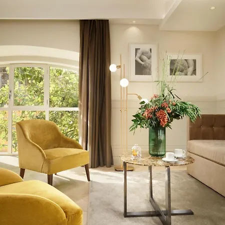 Margutta 54 Luxury Couette-café 2*