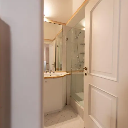 Apartment The Rent - Near Fontana Di Trevi