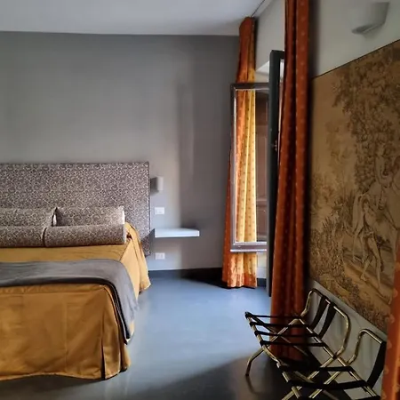 94 Piazza Di Spagna 2* רומא
