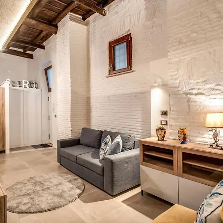 Casa Vantaggio * Rome