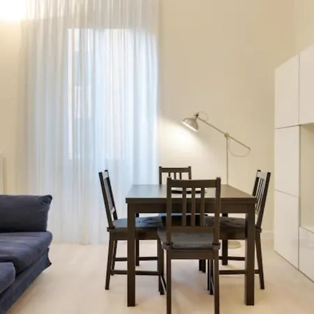 Apartment Sunny Flat In Elegant Building Close To Colosseum Rome