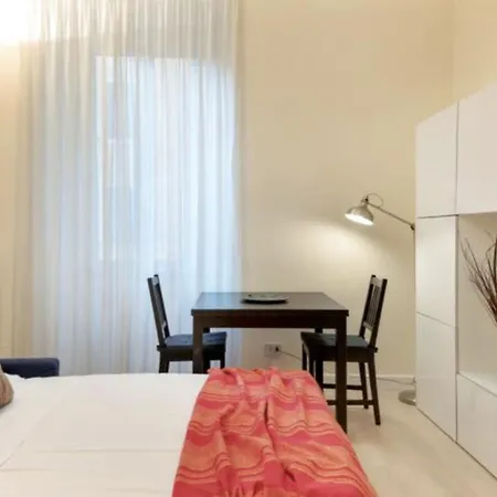 Apartment Sunny Flat In Elegant Building Close To Colosseum