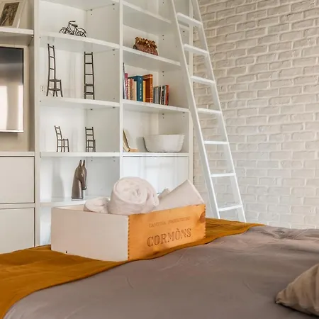 Domus Paganica Charming Apartment *