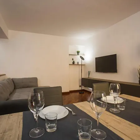 Moderno Metro B San Paolo Apartment *