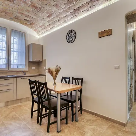 Apartment Romarina *