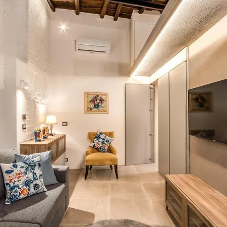 Casa Vantaggio Rome