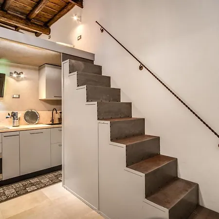 Casa Vantaggio * Rome