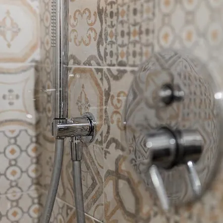Domus Paganica Charming Apartment *