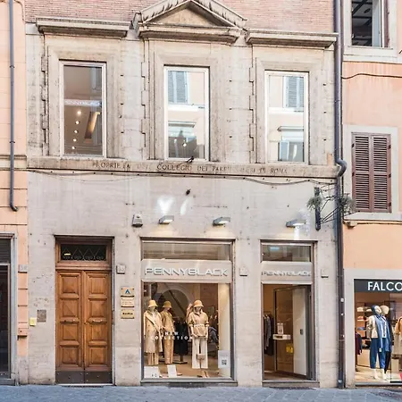 Frattina 35 * Rome
