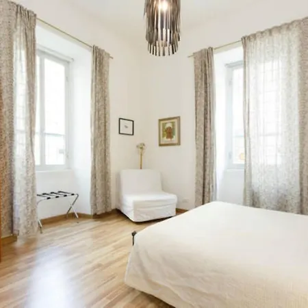 Guest house Center