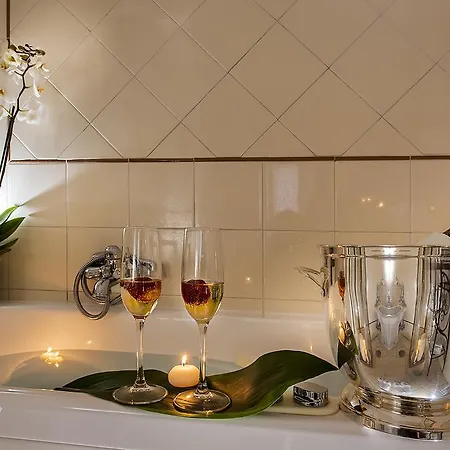Dimora Degli Dei Guest house Rome