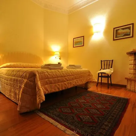 Casale De Santis 2*
