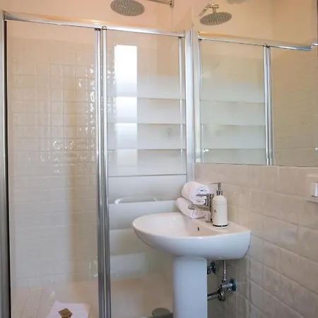 Colosseo And - City Centre Apartment