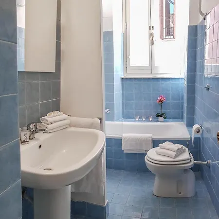 Santonofrio Romantica Apartment Rome