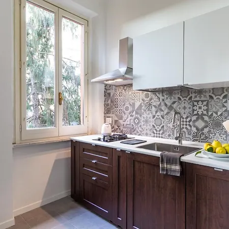 Apartment Santonofrio Romantica Rome