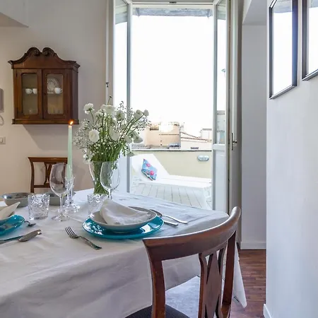 Santonofrio Romantica Apartment Rome