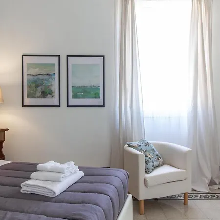Santonofrio Romantica Apartment Rome