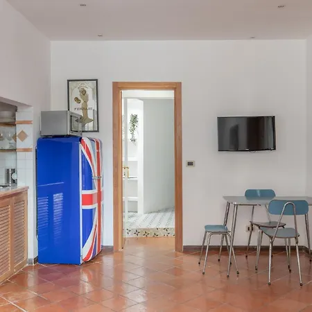 Iflat Pop Art In Monti Apartment Rome