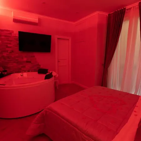 Silver Coliseum Apartment