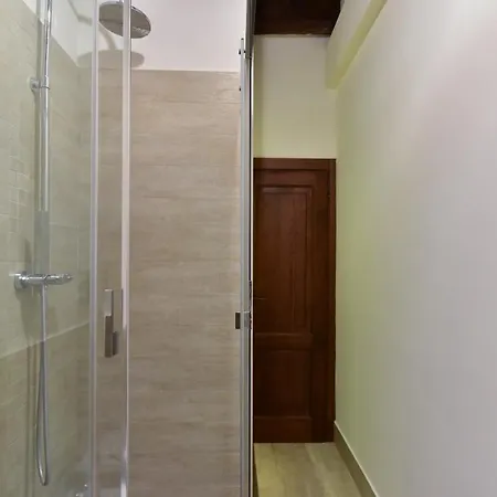 Elite 2 Apartment *
