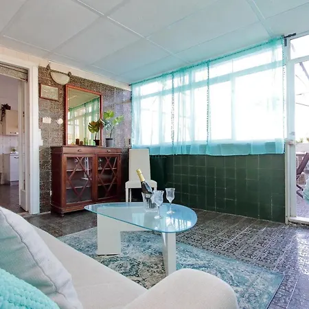 Apartment Timeless St Peter Terrace