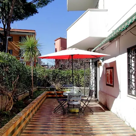 Timeless St Peter Terrace *
