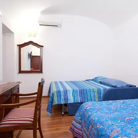 Vatican D'angelica Guest house Rome