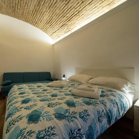 Porta Pia Apartment *