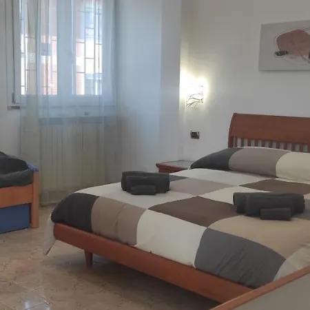 Pasqualina's House Guest house *