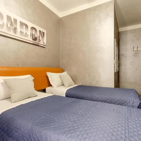 Apartment 4-bdr Among Colosseum&termini 10-people *