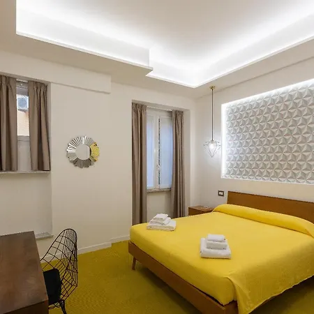 Lovely New Home, Piazza San Cosimato! *