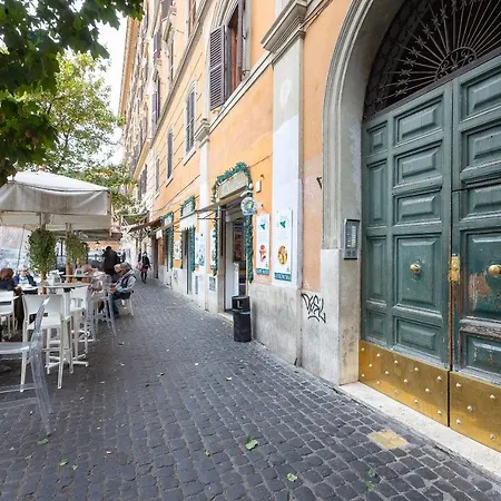 Apartment Lovely New Home, Piazza San Cosimato!