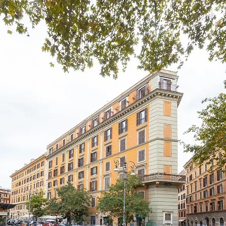 Lovely New Home, Piazza San Cosimato! Rome