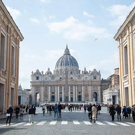 Apartment Vatican - Saint Peter's Homies