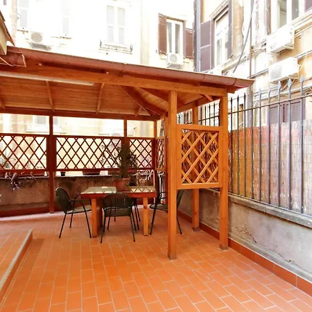 Sanctuay Apartment *
