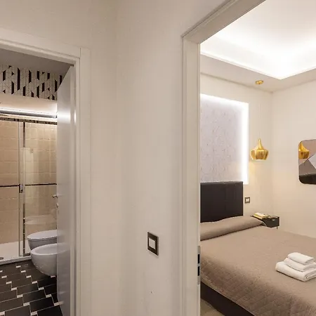 Lovely New Home, Piazza San Cosimato!