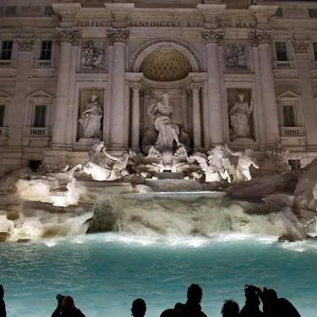 Oda ve Kahvaltı Town House Fontana Di Trevi Roma