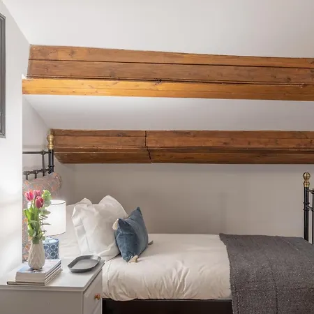 Apartment Iflat Charming Near Piazza Venezia Rome