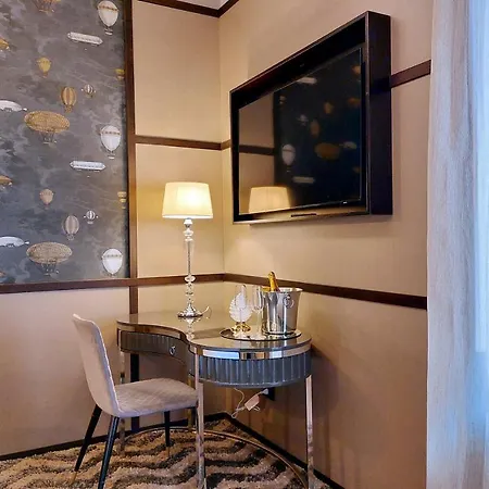Helmirage Piazza Di Spagna Guest house Rome