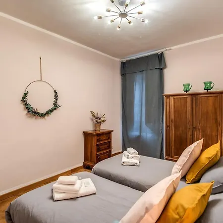 Casa Monserrato 2 Bedrooms - Campo De' Fiori Apartment