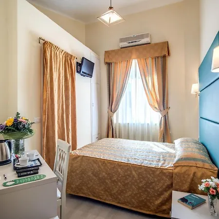 Hotell Labelle 2*