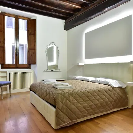 Elite 2 Apartment *