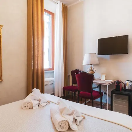 Affittacamere Golden Piazza Di Spagna 3*