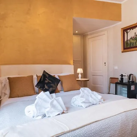 Golden Piazza Di Spagna Gasthof Rom