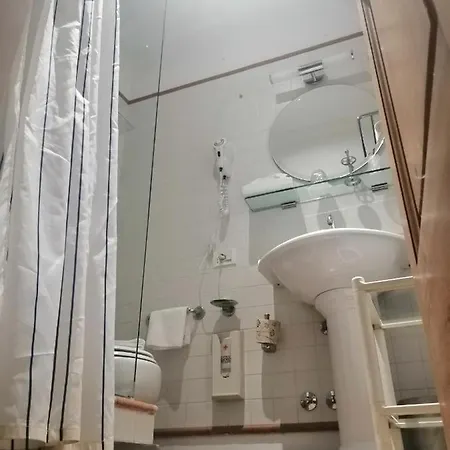 Cairoli 4* Roma