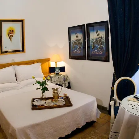 Hotel Cairoli