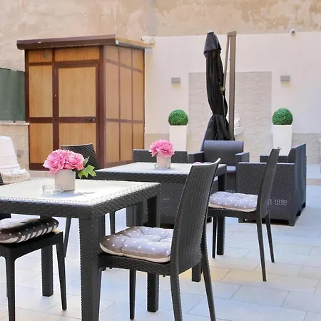 Guest house Colosseo *